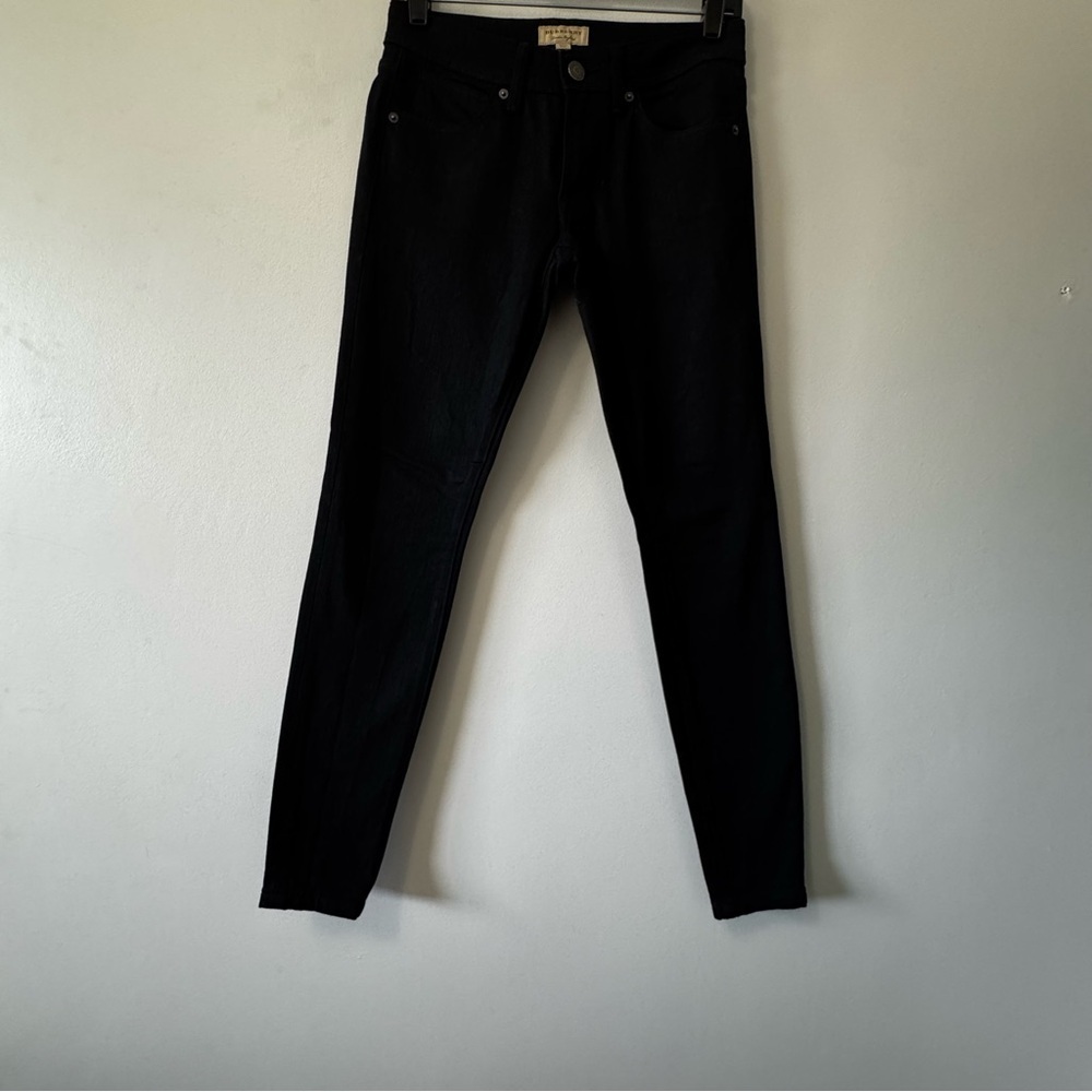 Burberry Women's Skinny Jeans in Black